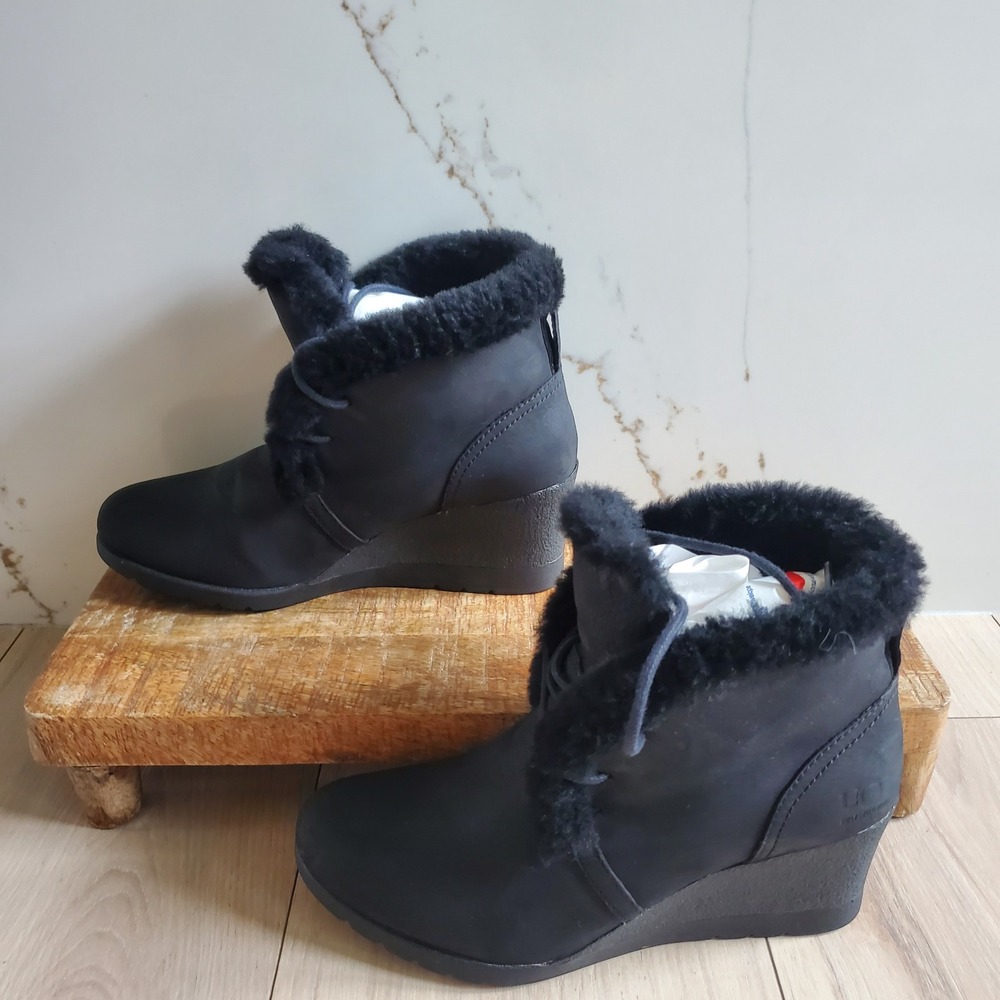 UGG Boots Womens 7 Black Suede Jeovana Ankle Boot Waterproof Wedge Shearling